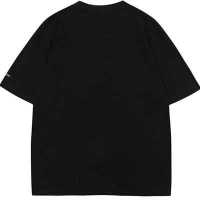 市场上装-T恤-电商T恤