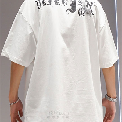 市场上装-T恤-电商T恤