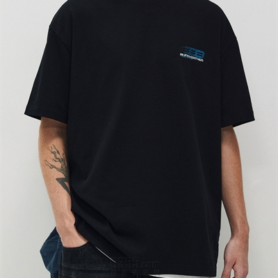 市场上装-T恤-电商T恤