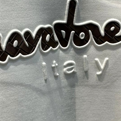 市场上装-T恤-欧货T恤