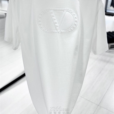 市场上装-T恤-欧货T恤