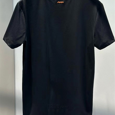 市场上装-T恤-欧货T恤