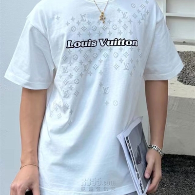 市场上装-T恤-欧货T恤