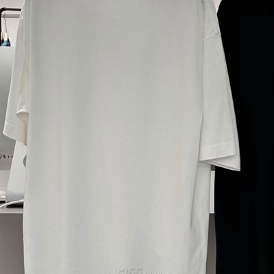 市场上装-T恤-欧货T恤