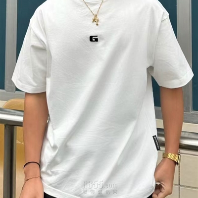 市场上装-T恤-欧货T恤