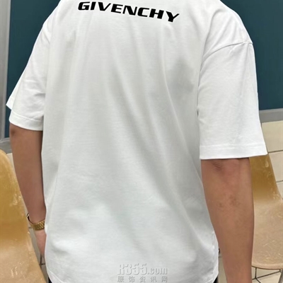 市场上装-T恤-欧货T恤