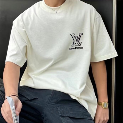 市场上装-T恤-欧货T恤