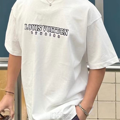 市场上装-T恤-欧货T恤