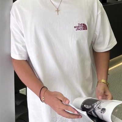 市场上装-T恤-欧货T恤