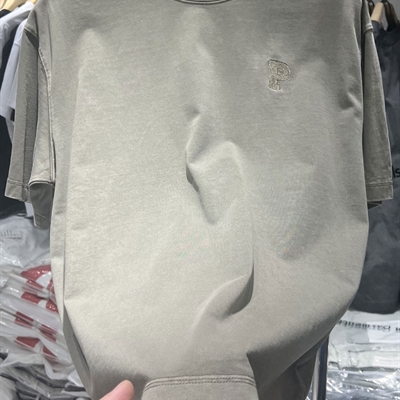 市场上装-T恤-欧货T恤