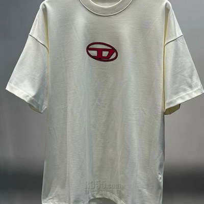 市场上装-T恤-欧货T恤