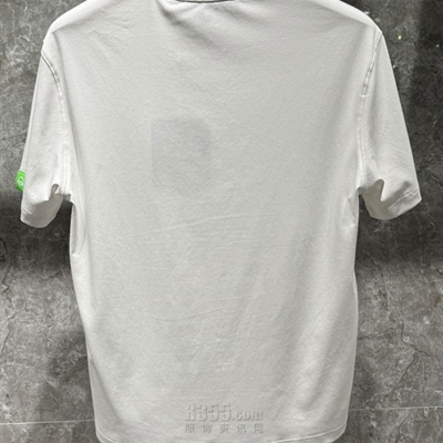 市场上装-T恤-欧货T恤