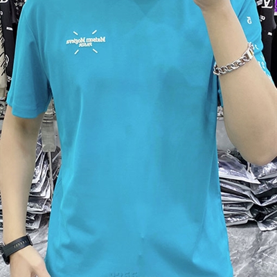 市场上装-T恤-欧货T恤