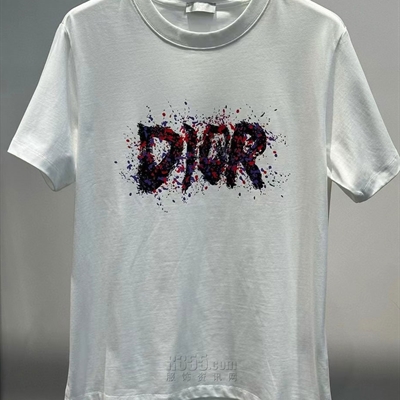 市场上装-T恤-欧货T恤