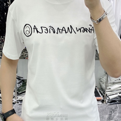 市场上装-T恤-欧货T恤