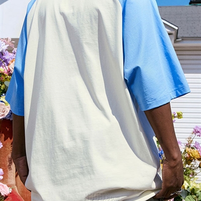 市场上装-T恤-电商T恤