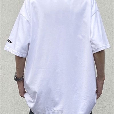 市场上装-T恤-电商T恤