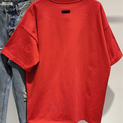 市场上装-T恤-休闲T恤