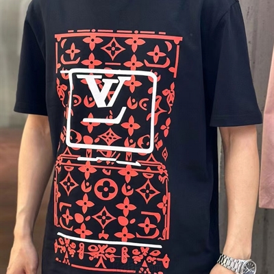 市场上装-T恤-欧货T恤