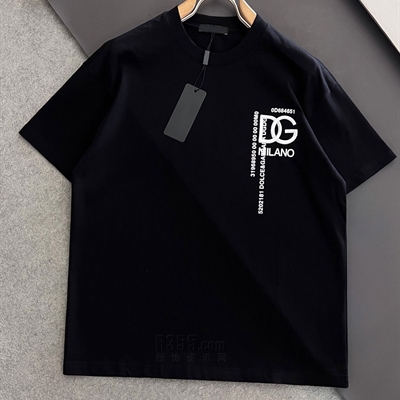 市场上装-T恤-欧货T恤