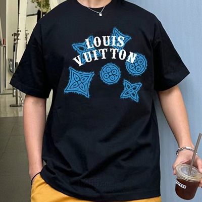 市场上装-T恤-欧货T恤