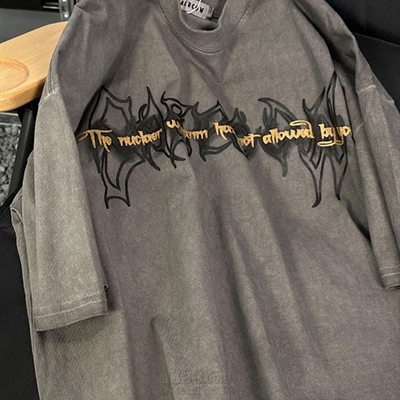 市场上装-T恤-电商T恤