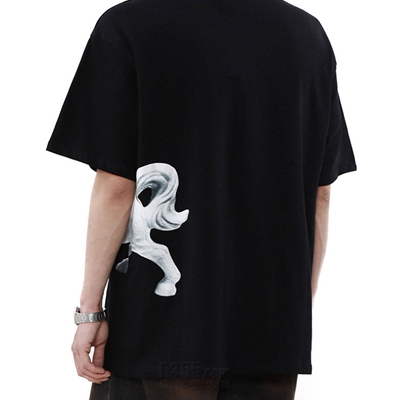 市场上装-T恤-电商T恤