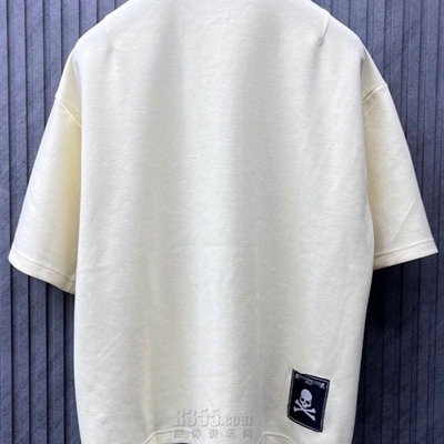 市场上装-T恤-欧货T恤