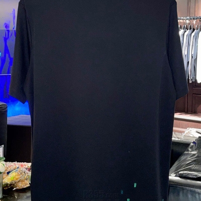 市场上装-T恤-欧货T恤