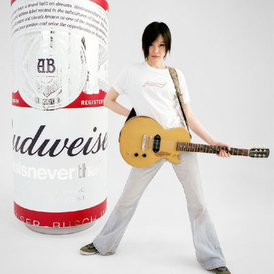 日本《Budweiser x thisisneverthat》2024春夏休闲时尚男装