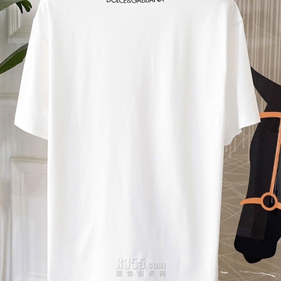 市场上装-T恤-欧货T恤