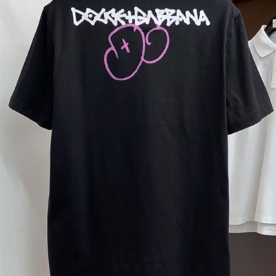 市场上装-T恤-欧货T恤