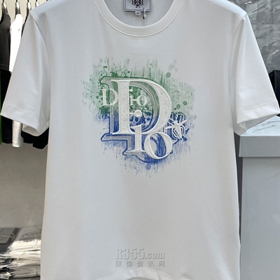 市场上装-T恤-欧货T恤