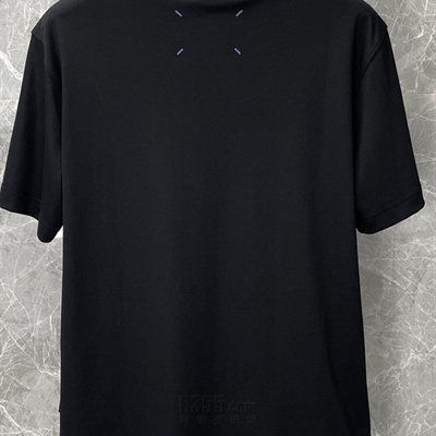 市场上装-T恤-欧货T恤