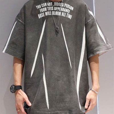 市场上装-T恤-电商T恤