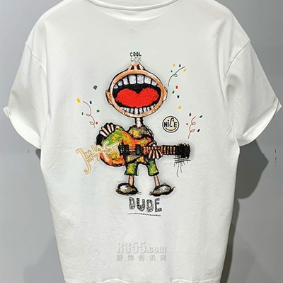 市场上装-T恤-休闲T恤