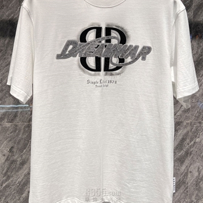 市场上装-T恤-欧货T恤