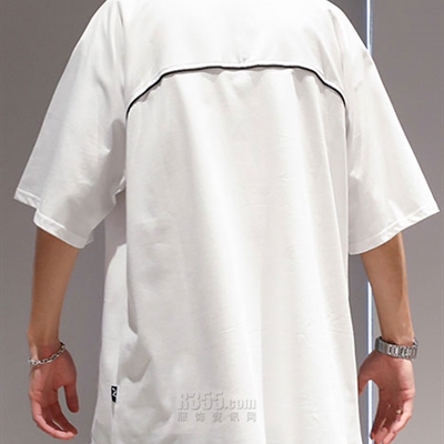 市场上装-T恤-电商T恤