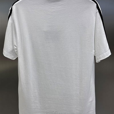 市场上装-T恤-欧货T恤