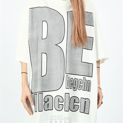 市场上装-T恤-电商T恤