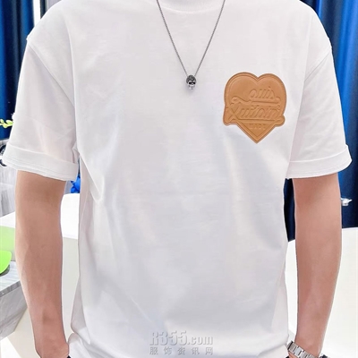 市场上装-T恤-欧货T恤