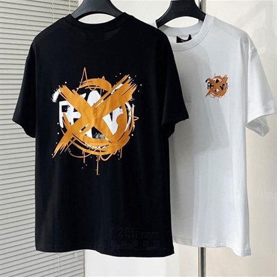 市场上装-T恤-欧货T恤