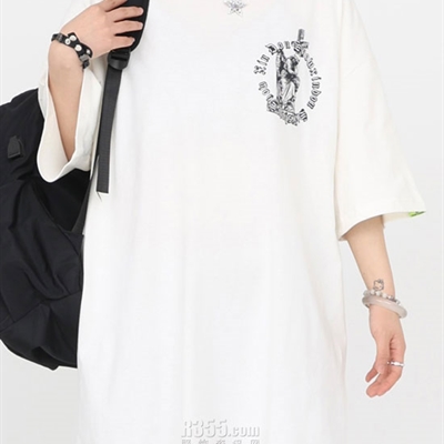 市场上装-T恤-电商T恤