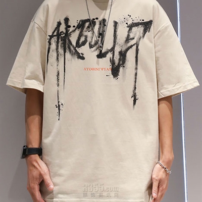 市场上装-T恤-电商T恤