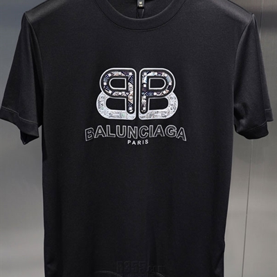 市场上装-T恤-欧货T恤