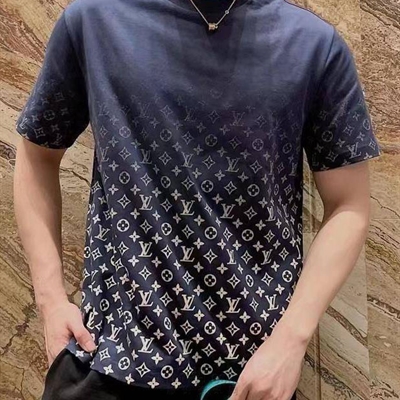 市场上装-T恤-欧货T恤