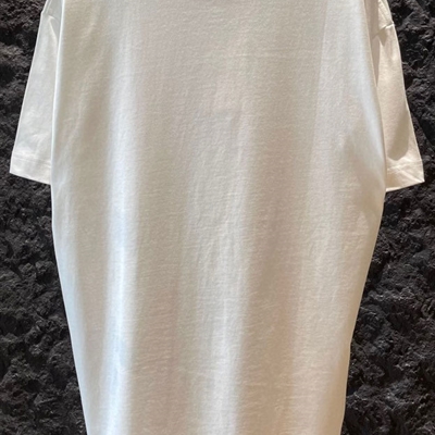 市场上装-T恤-欧货T恤