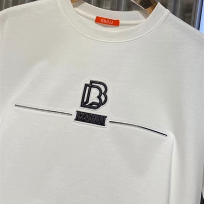 市场上装-T恤-欧货T恤