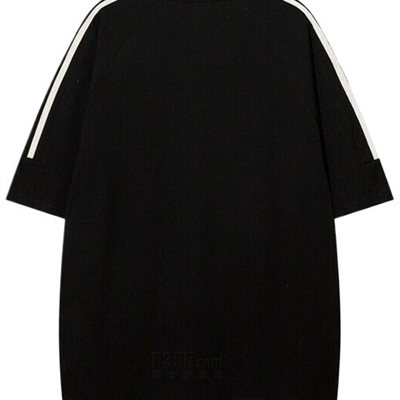 市场上装-T恤-电商T恤