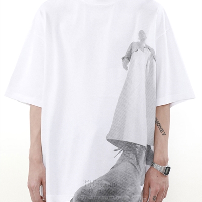 市场上装-T恤-电商T恤